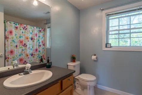 34 Sandy Brook Street Manchester NH 03103