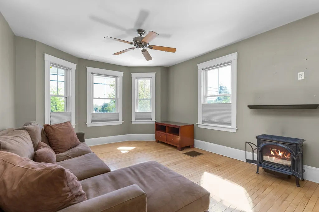 261 Sagamore Avenue Portsmouth NH 03801