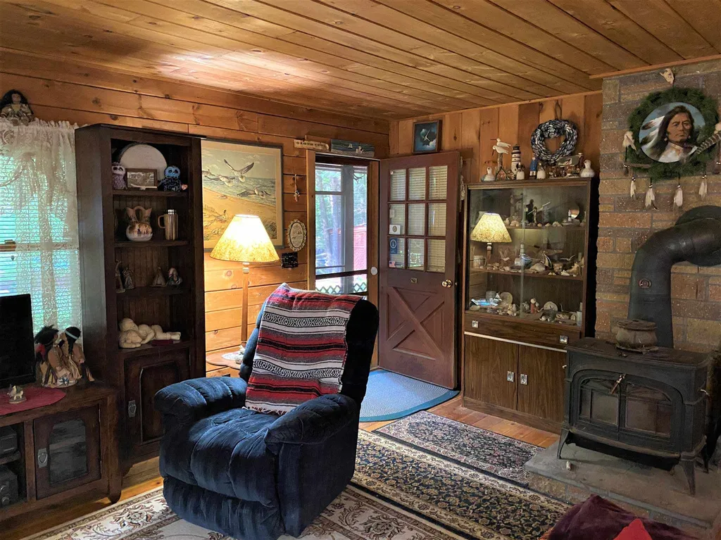 20 Whipple Hill Road Richmond NH 03470