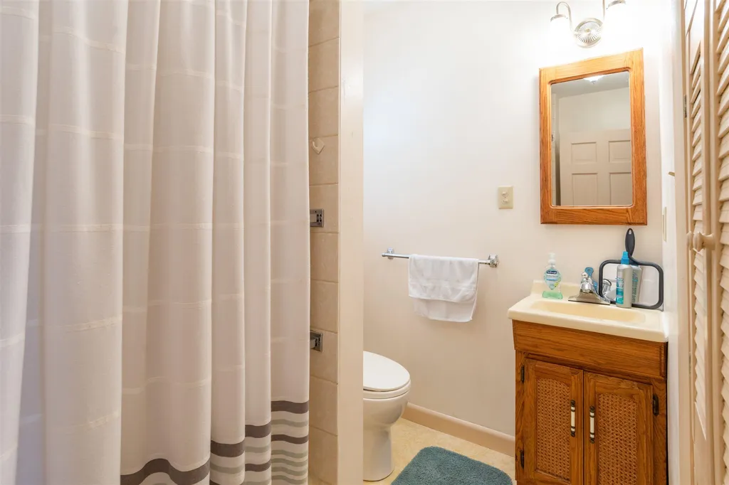63 Lund Street Nashua NH 03060