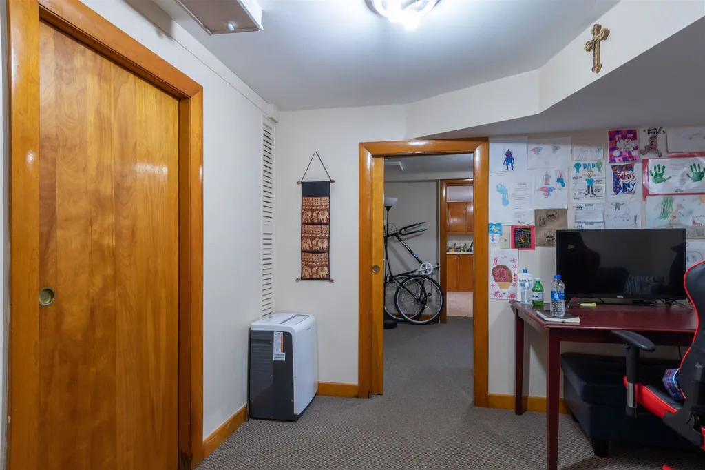 63 Lund Street Nashua NH 03060