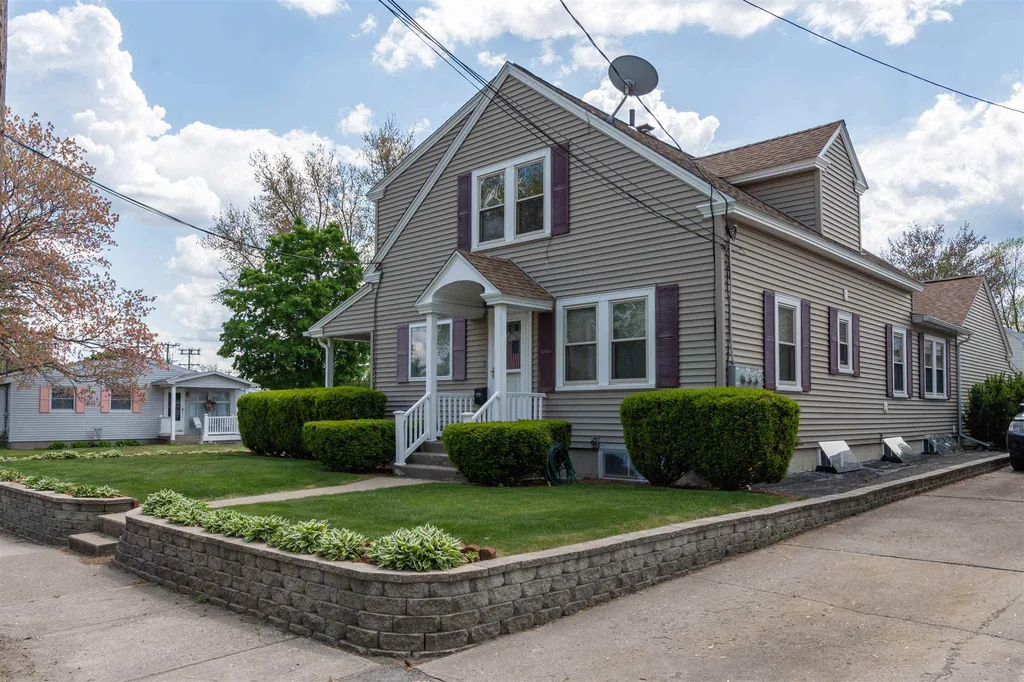 63 Lund Street Nashua NH 03060