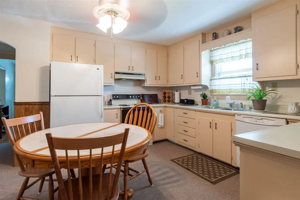 63 Lund Street Nashua NH 03060