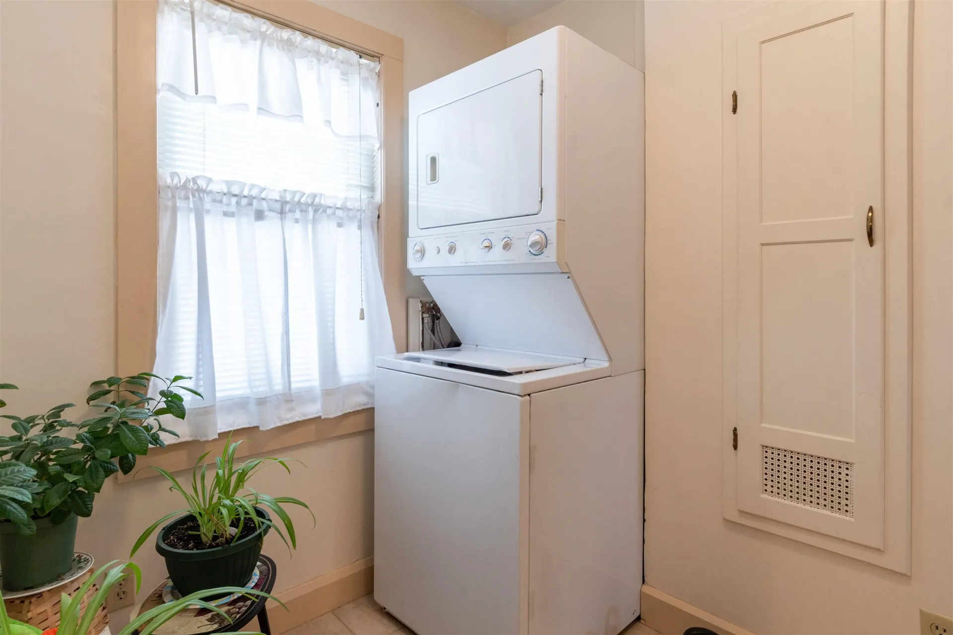 63 Lund Street Nashua NH 03060