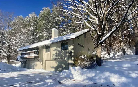 106-108 Fawn Ledge Lane Jamaica VT 05343