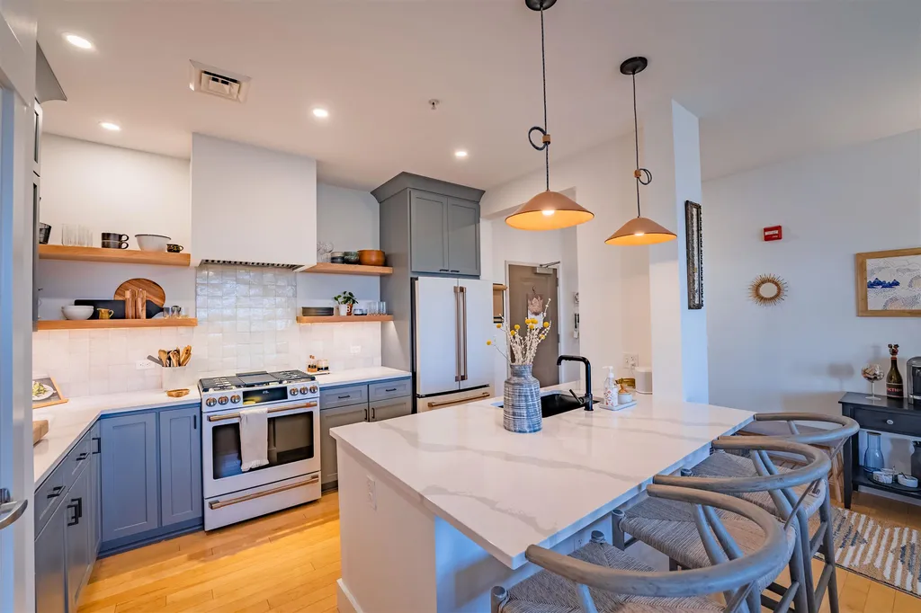 060 Winooski Falls Way, Winooski VT 05404 MLS 4860359 Geri Reilly