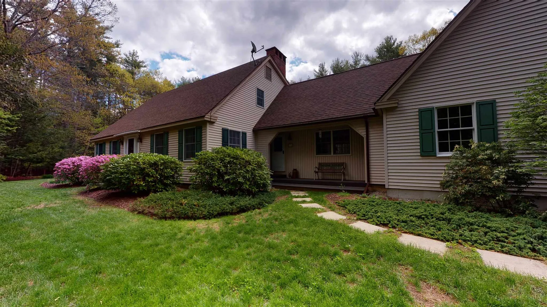 72 Dudley Road Brentwood NH 03833-6232