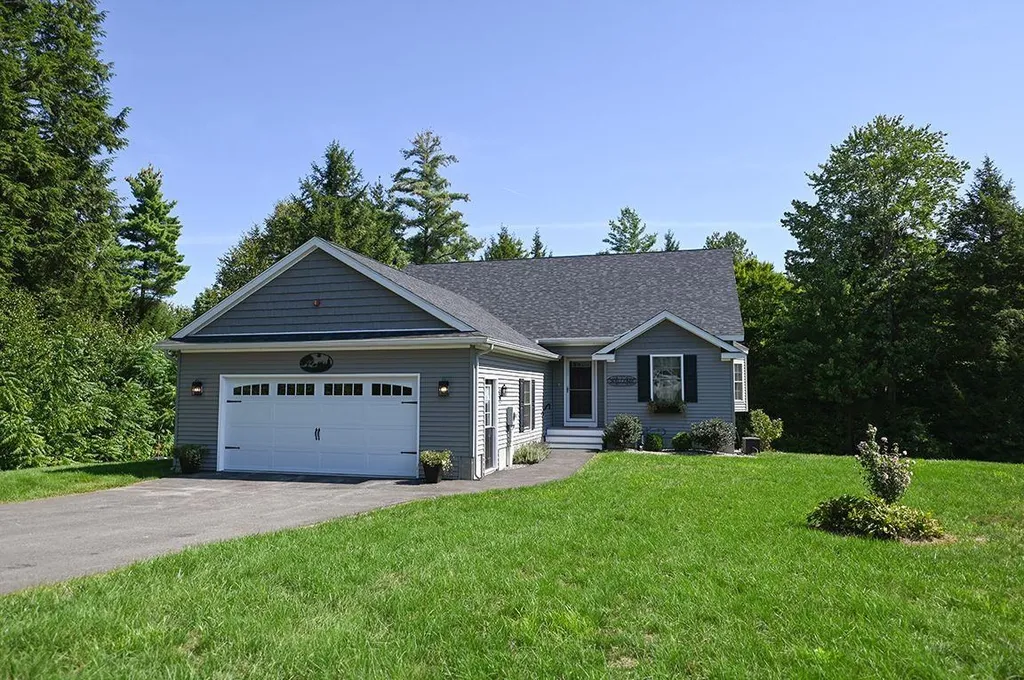 12 King Eider Court Chester NH 03036