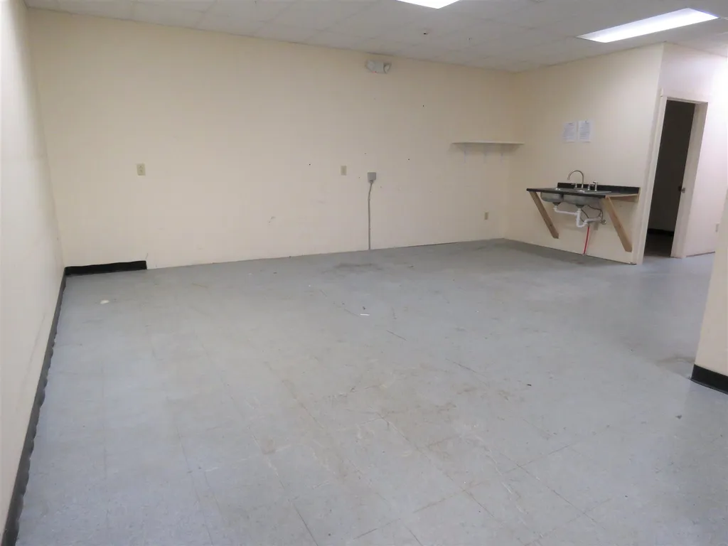 137 Main Street Newport City VT 05855