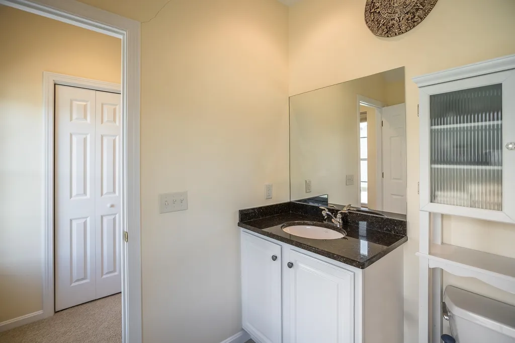9 Shadow Brook Drive Hanover NH 03755