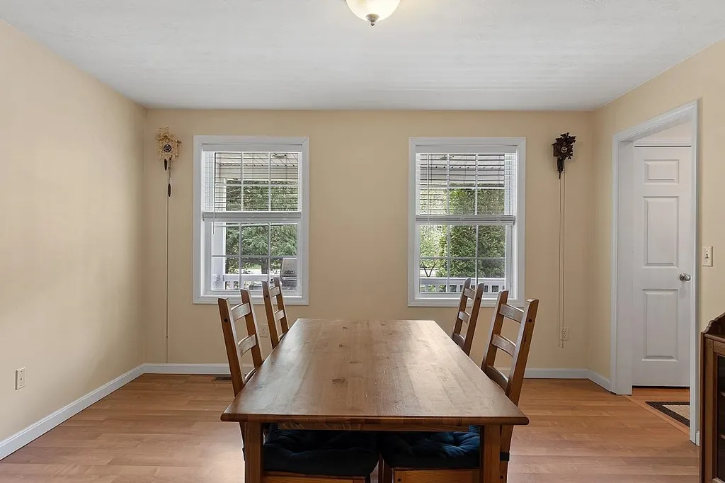 21 Meadow Brook Crossing Sandown NH 03873