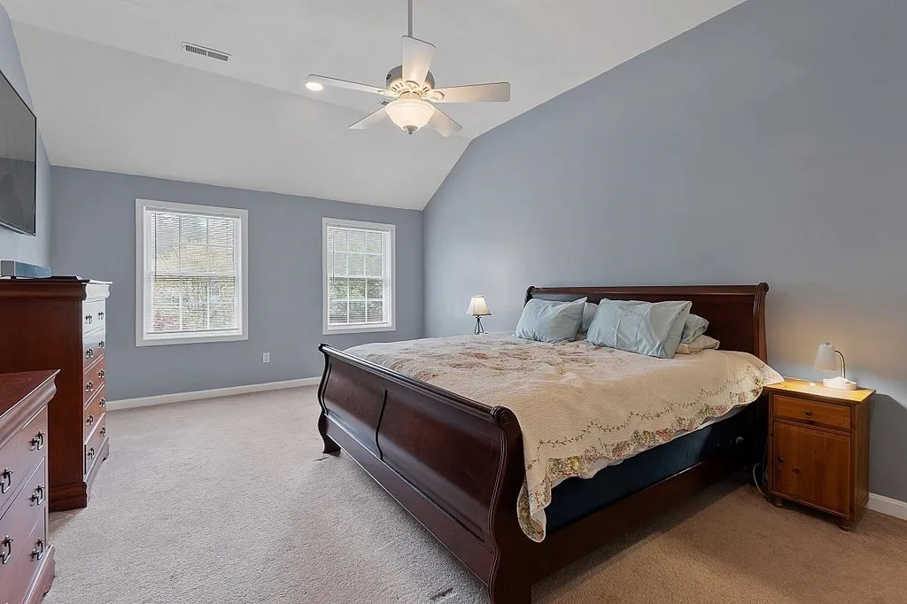 21 Meadow Brook Crossing Sandown NH 03873