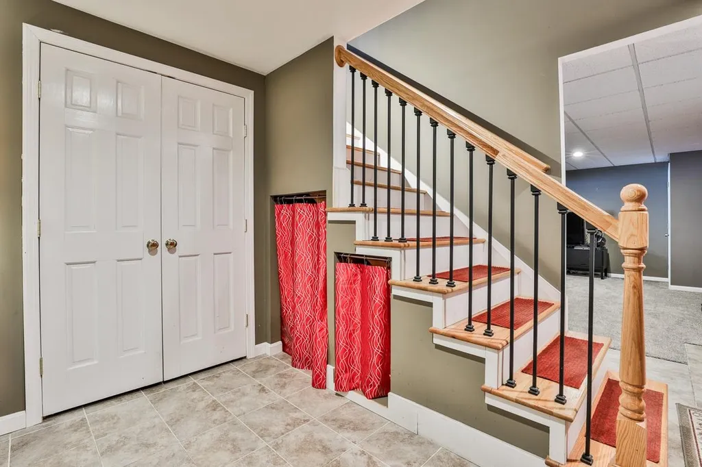 164 Forest Drive Auburn NH 03032