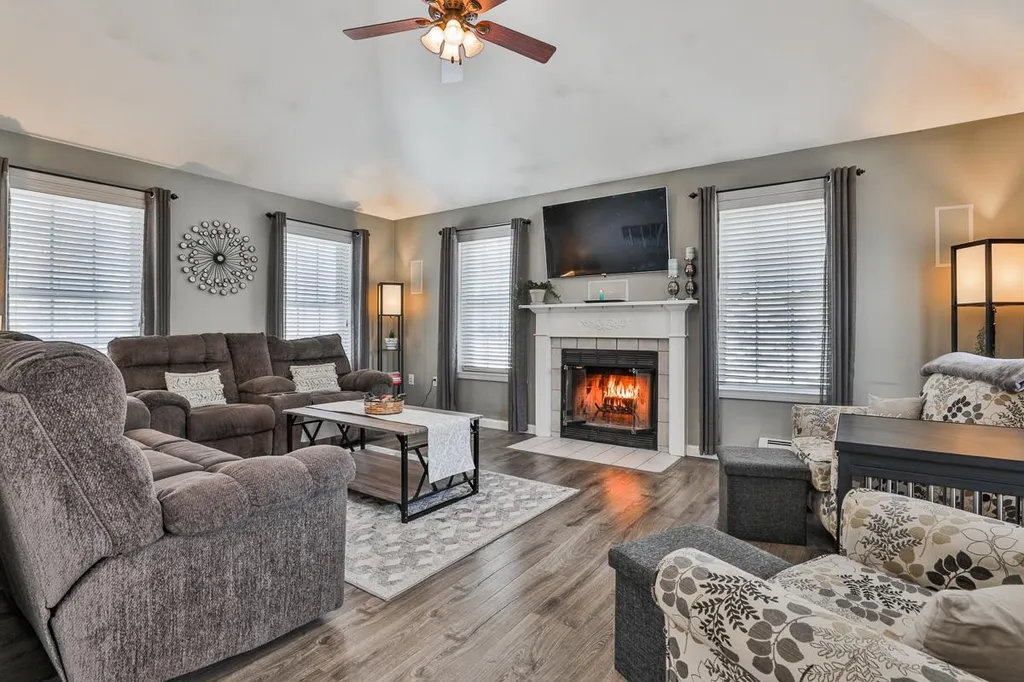 164 Forest Drive Auburn NH 03032