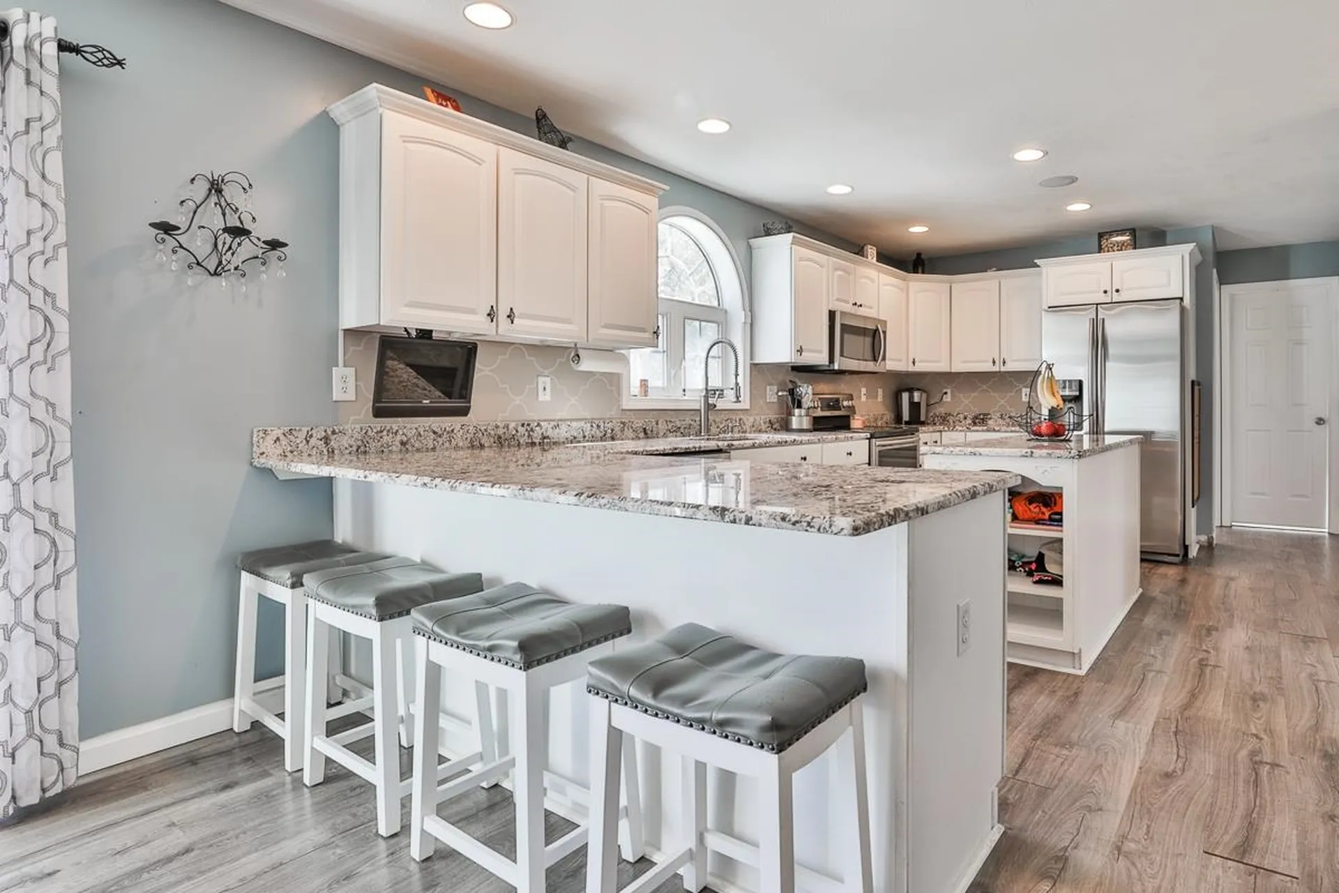 164 Forest Drive Auburn NH 03032