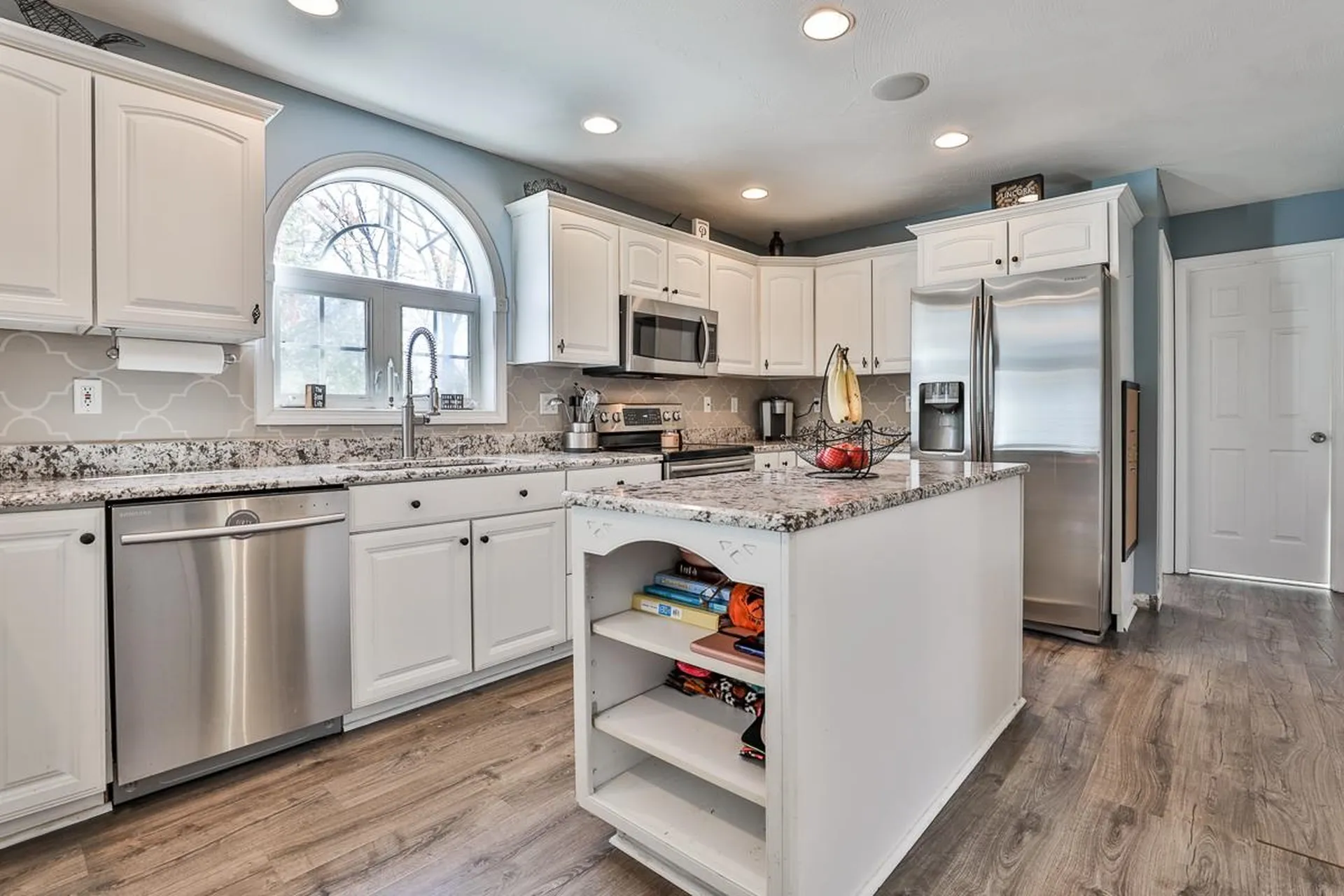 164 Forest Drive Auburn NH 03032