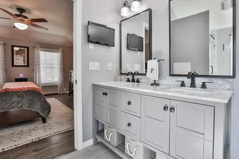 164 Forest Drive Auburn NH 03032