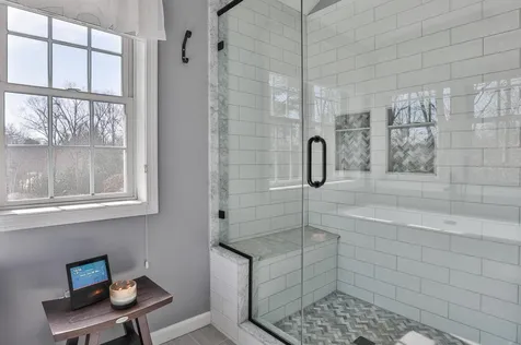 164 Forest Drive Auburn NH 03032