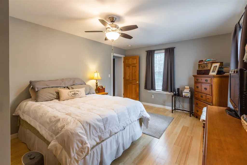 23 Mountainside Drive Newbury NH 03255
