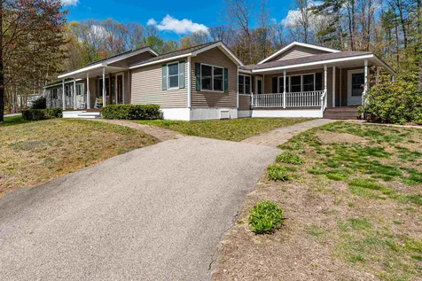 6 Stacy Drive Rochester NH 03867