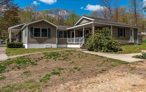 6 Stacy Drive Rochester NH 03867