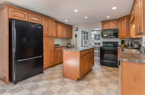 6 Stacy Drive Rochester NH 03867