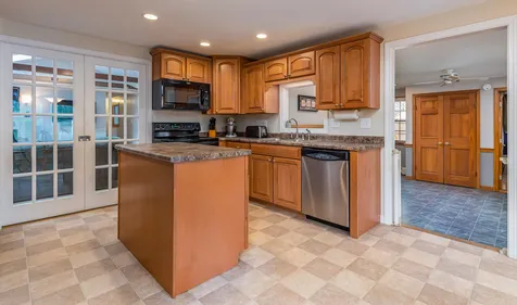 6 Stacy Drive Rochester NH 03867