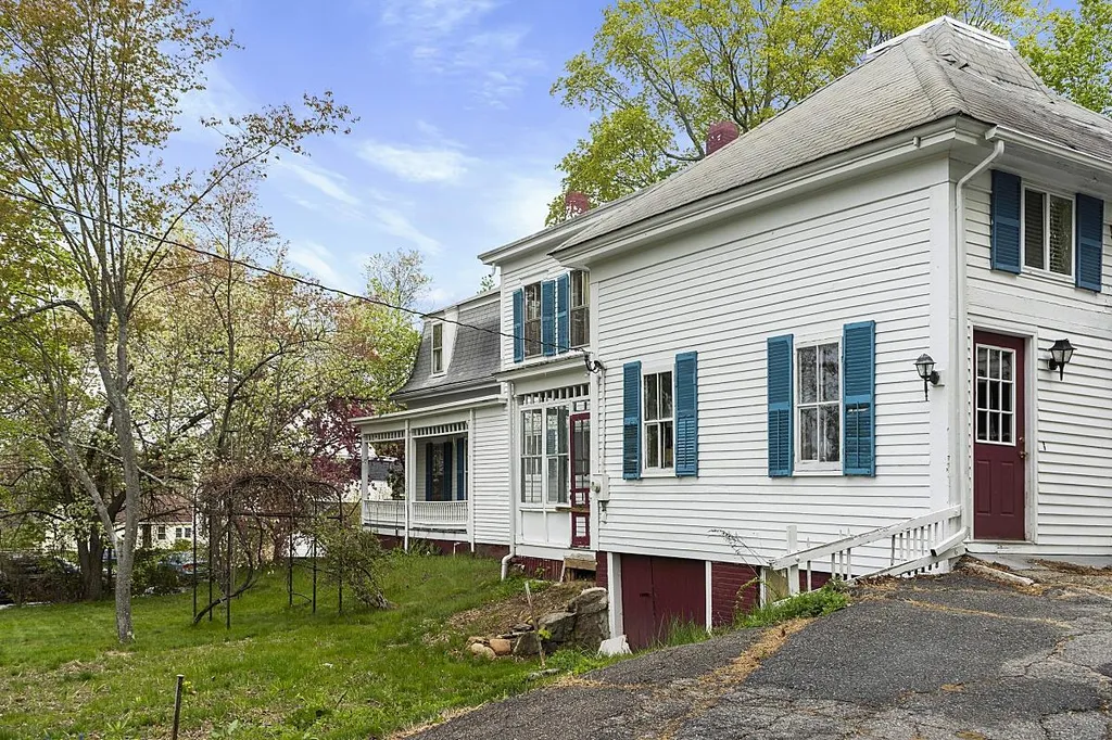 92 Sullivan Street Berwick ME 03901