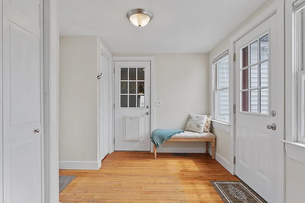 9 Post Road North Hampton NH 03862