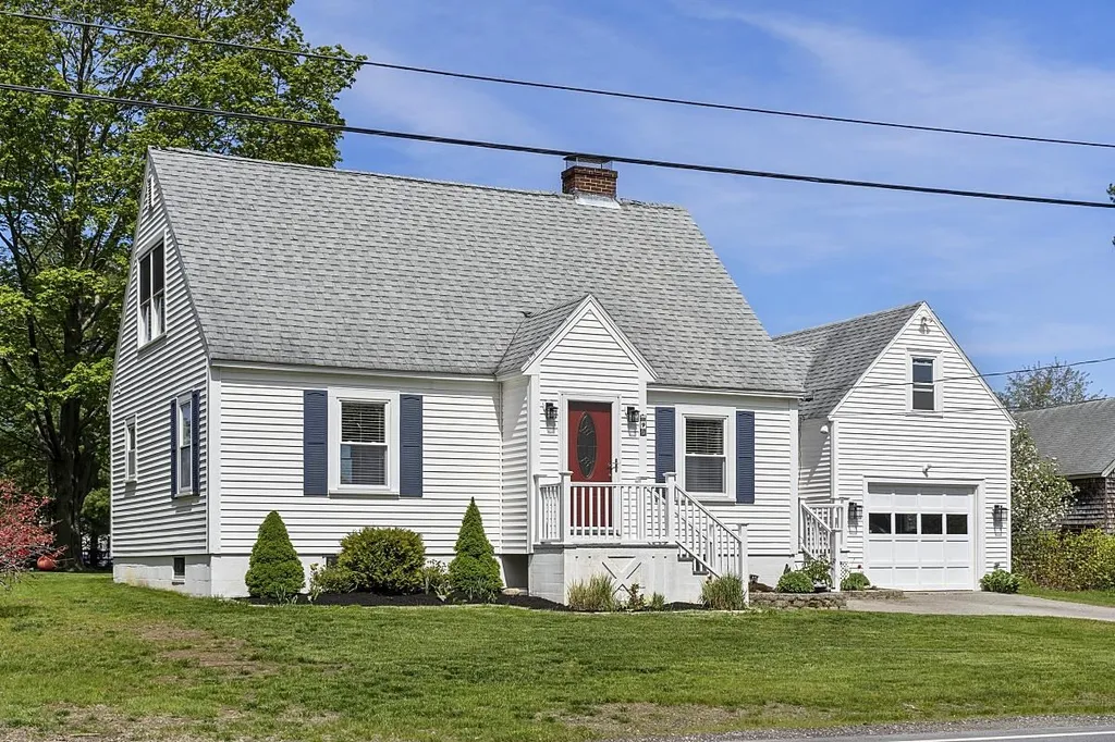 9 Post Road North Hampton NH 03862
