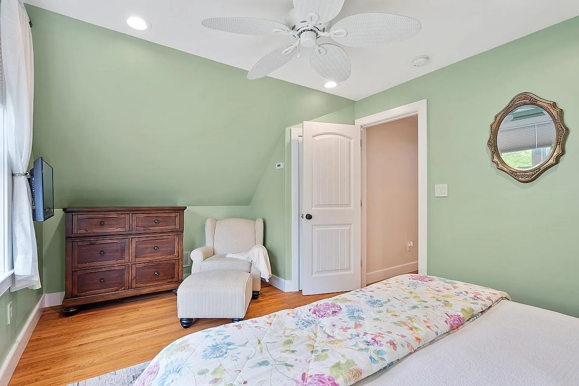 9 Post Road North Hampton NH 03862