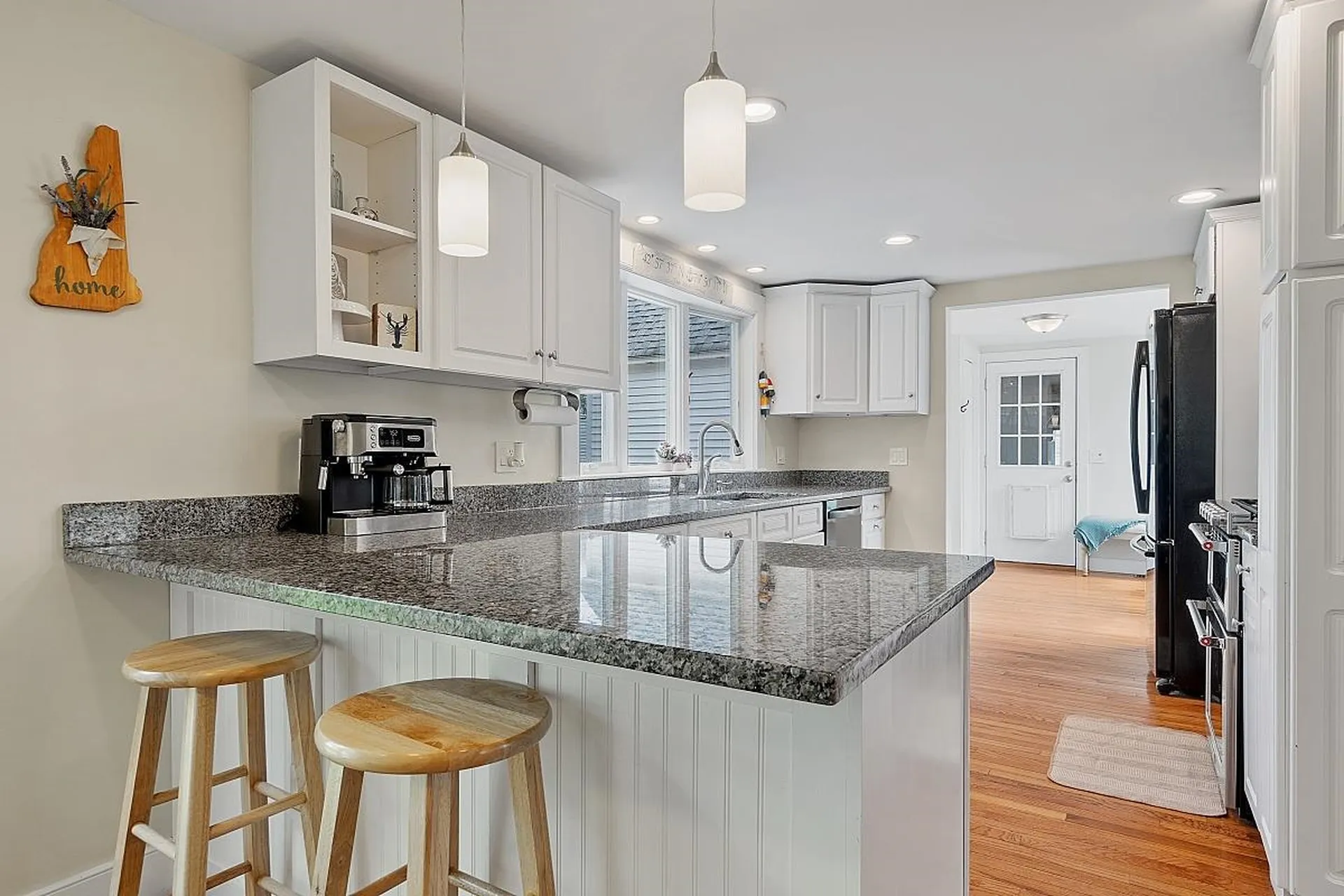 9 Post Road North Hampton NH 03862