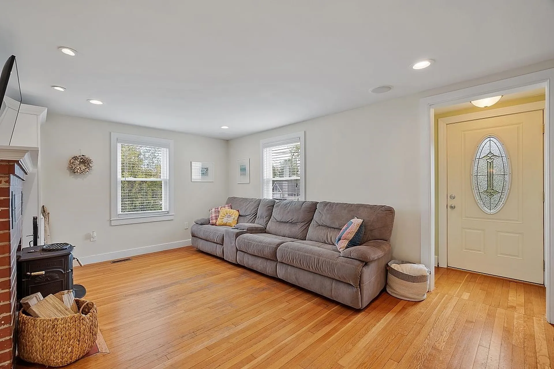 9 Post Road North Hampton NH 03862