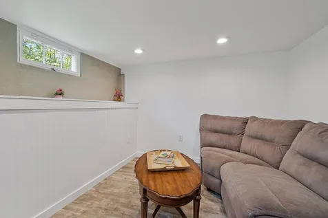 9 Post Road North Hampton NH 03862
