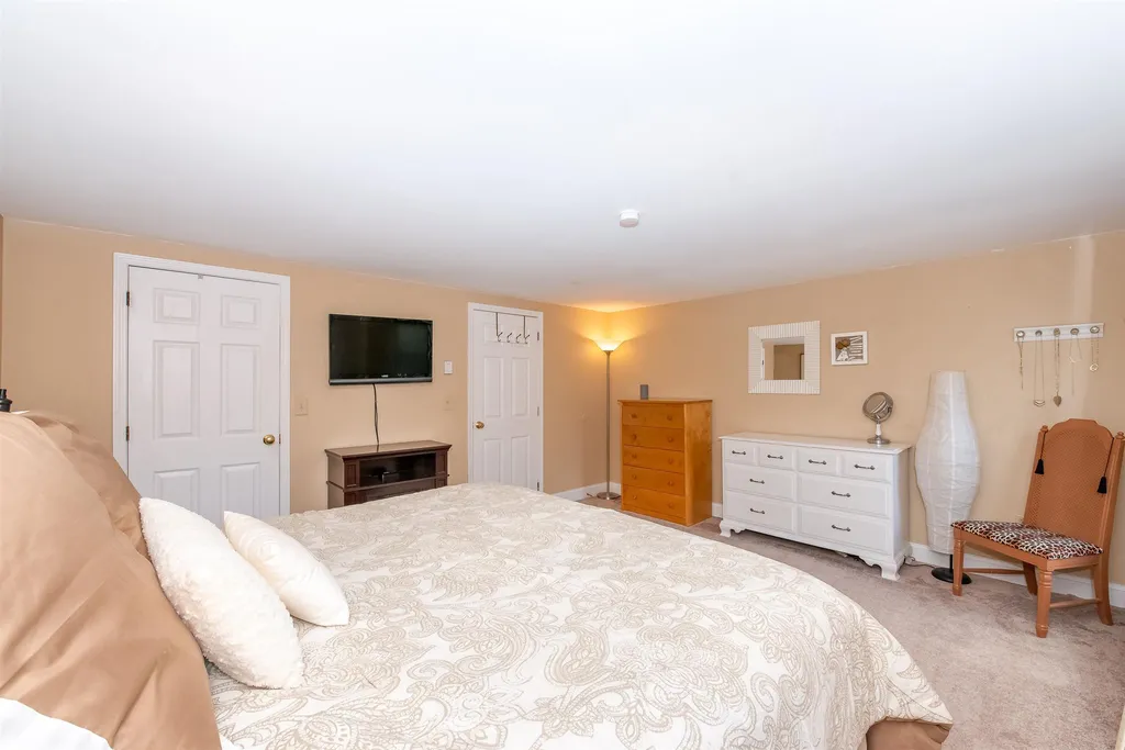 508 Piscassic Street Newmarket NH 03857