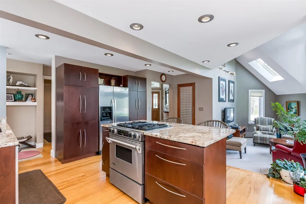 2 Hagan Drive Essex VT 05452