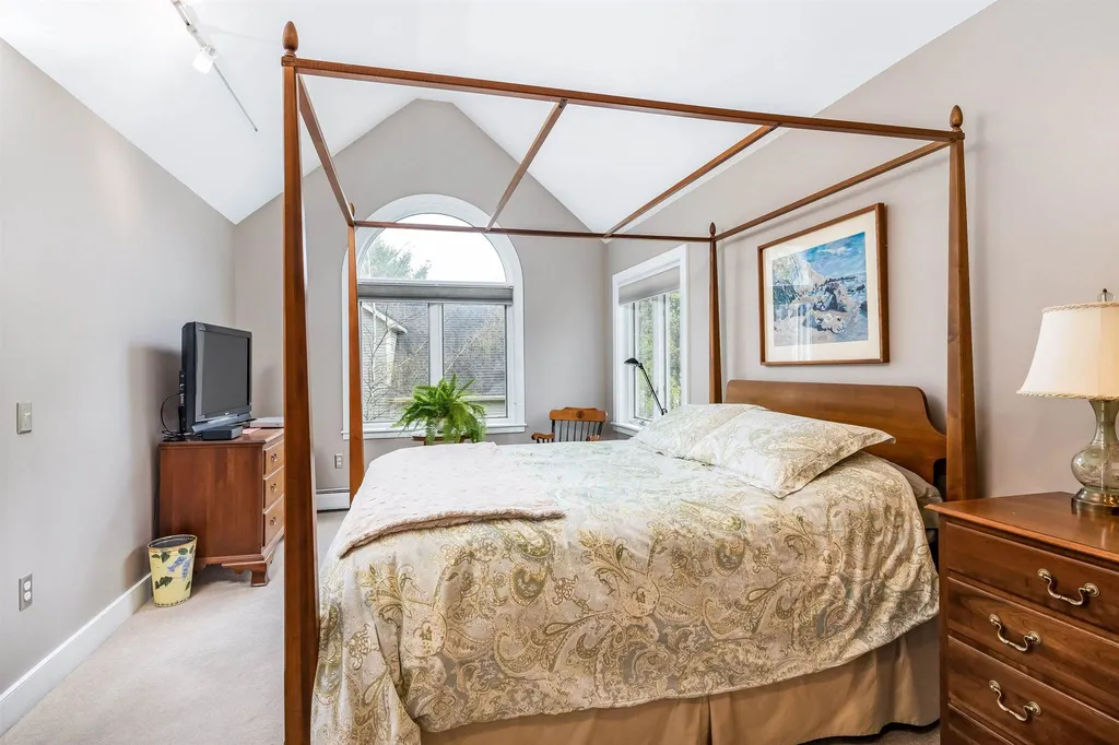 2 Hagan Drive Essex VT 05452