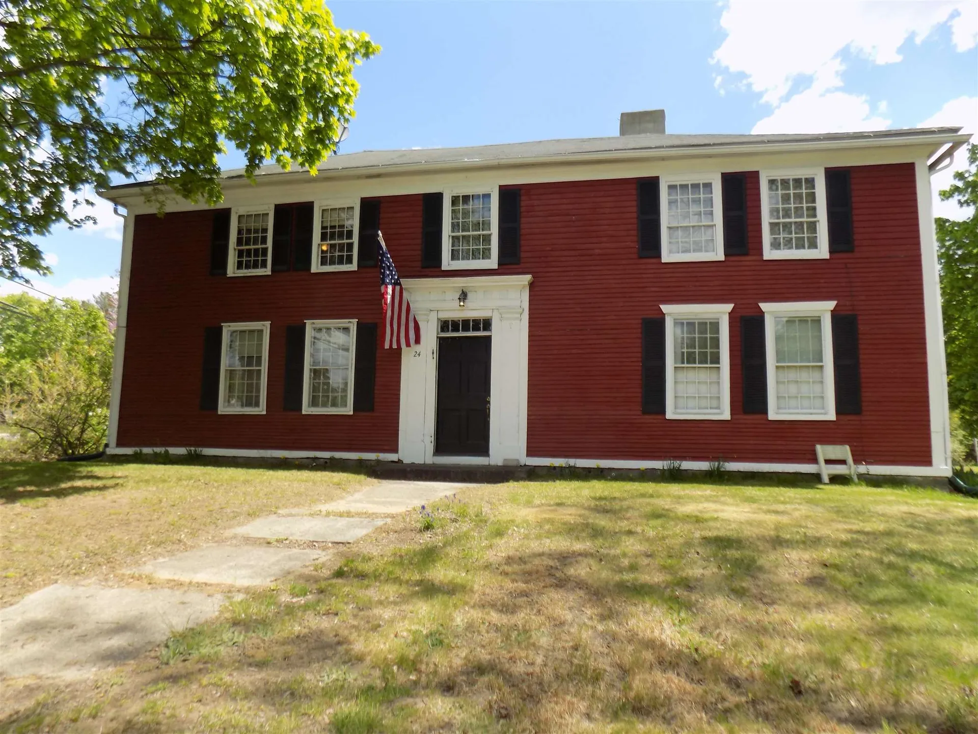 24 Thornton Street Derry NH 03038