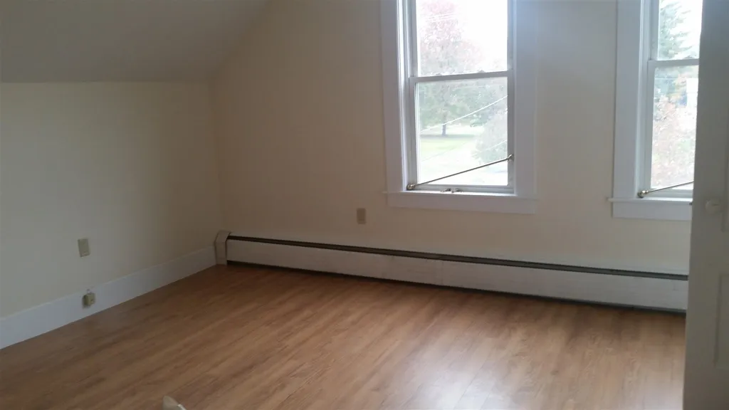 221 Gillette Street Hartford VT 05088