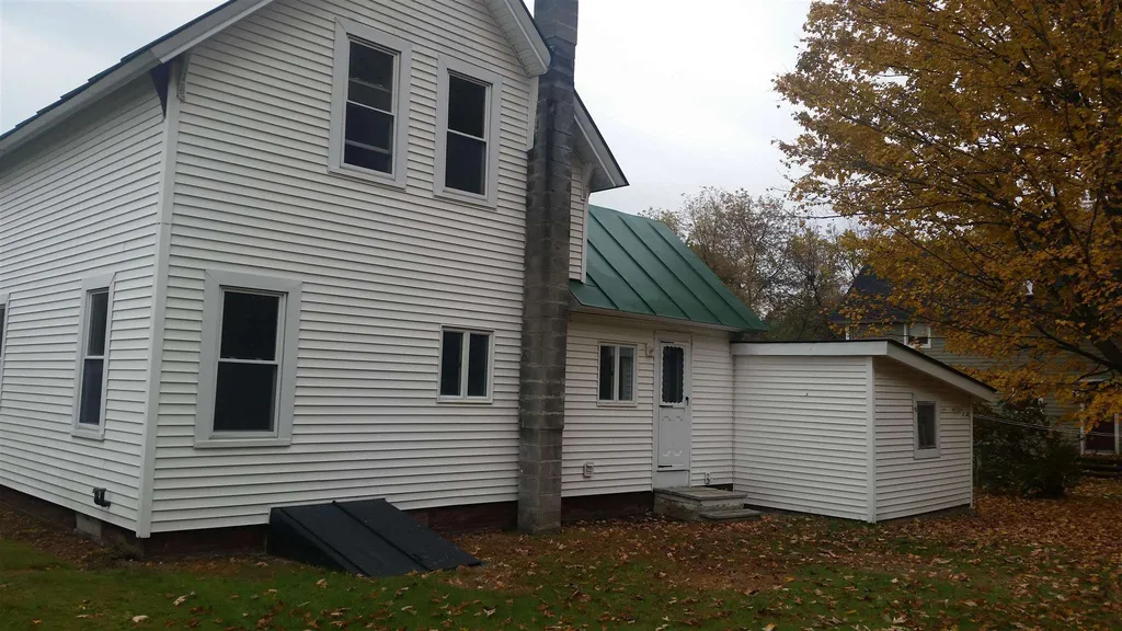 221 Gillette Street Hartford VT 05088