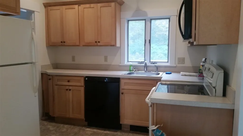 221 Gillette Street Hartford VT 05088