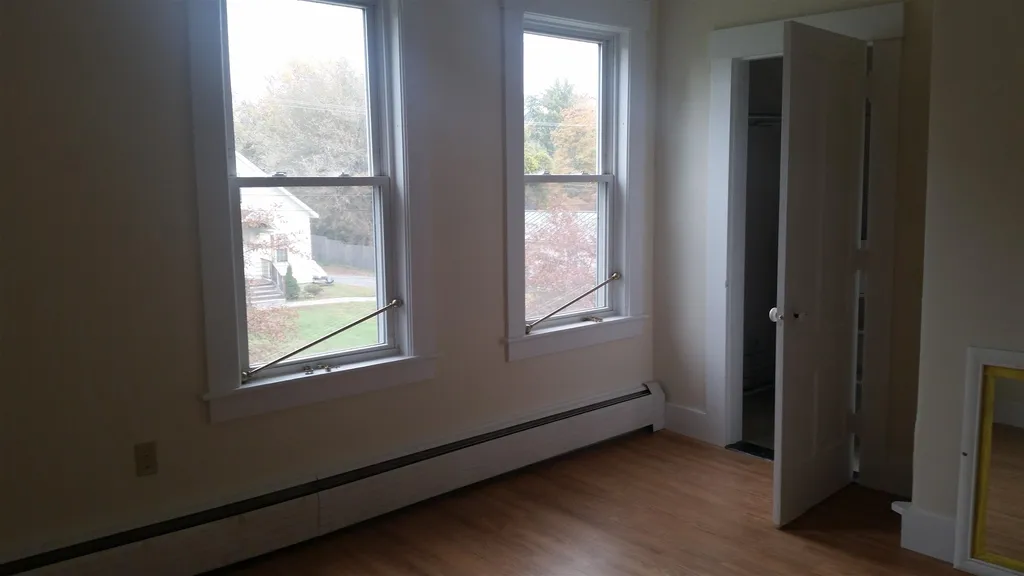 221 Gillette Street Hartford VT 05088