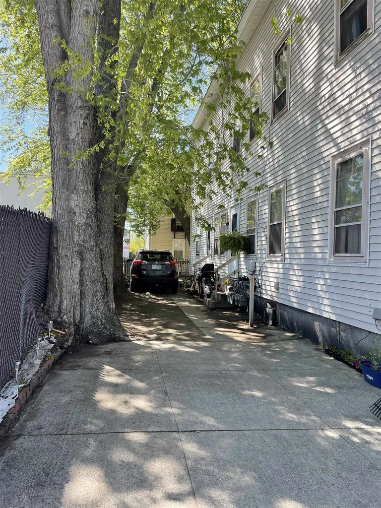 2-4 1/2 Van Buren Street Nashua NH 03060