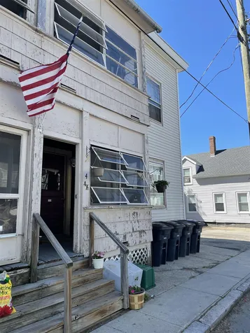 2-4 1/2 Van Buren Street Nashua NH 03060