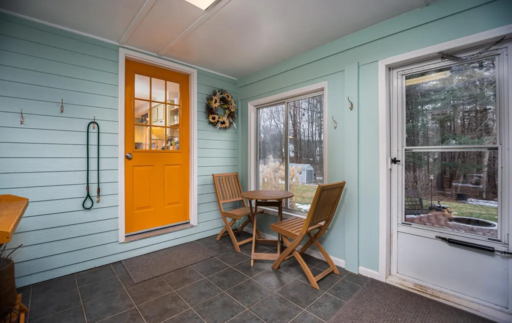 7 Kennedy Circle Dover NH 03820