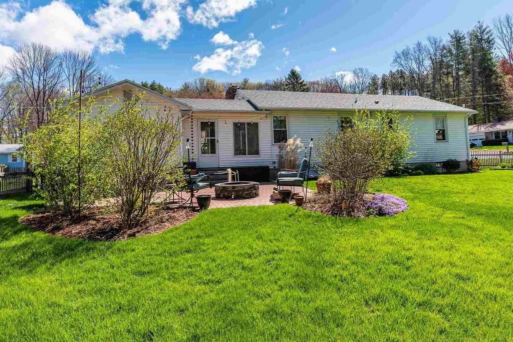 7 Kennedy Circle Dover NH 03820