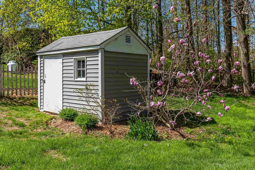 7 Kennedy Circle Dover NH 03820
