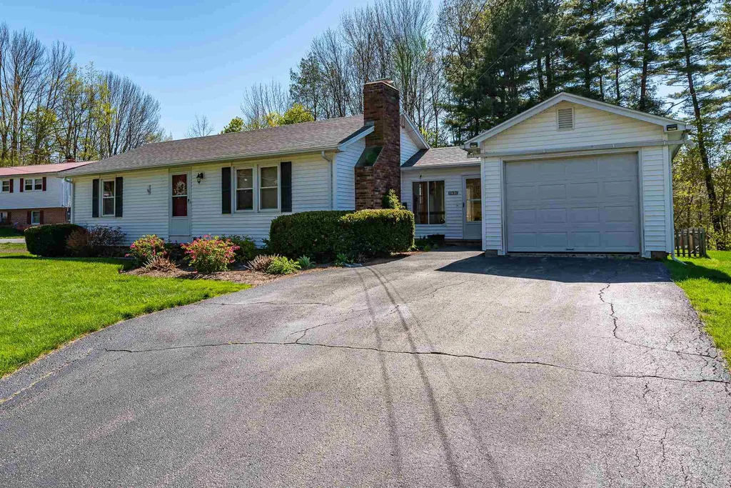 7 Kennedy Circle Dover NH 03820