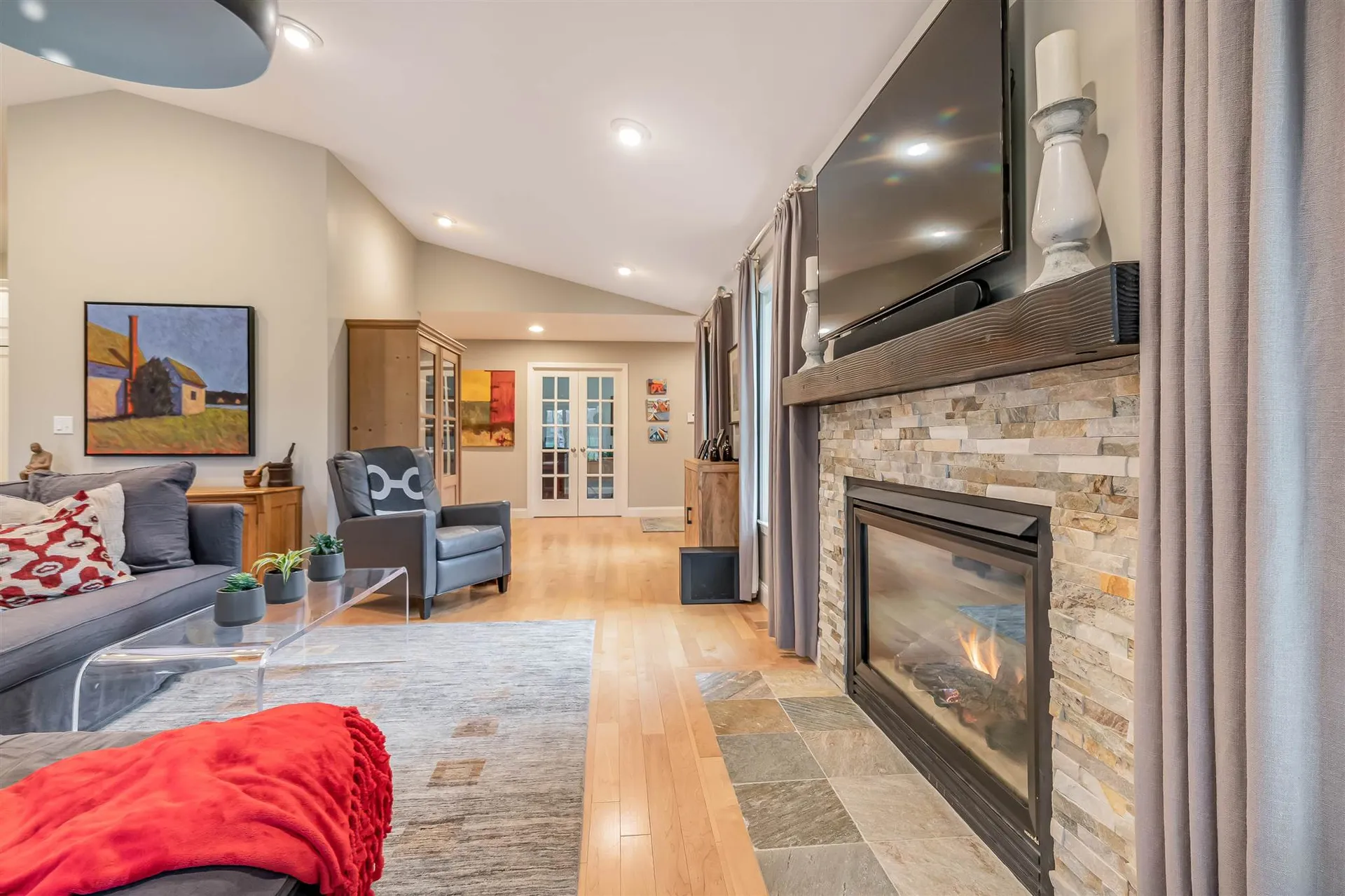 7 Kittanset Road Bedford NH 03110