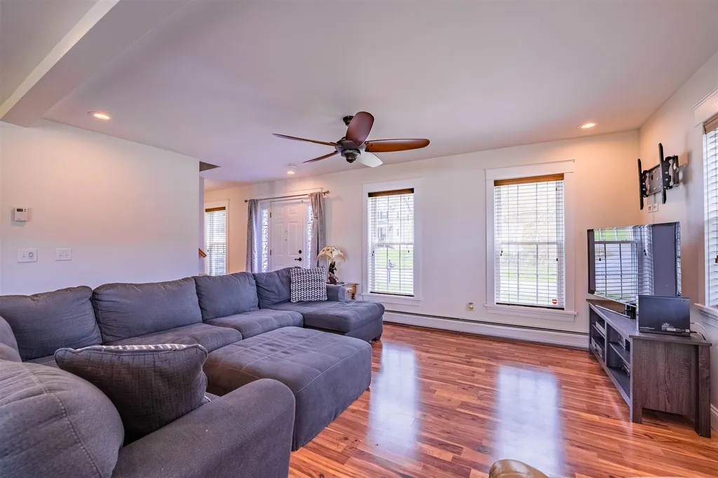 39 Leach Road Fairfax VT 05454